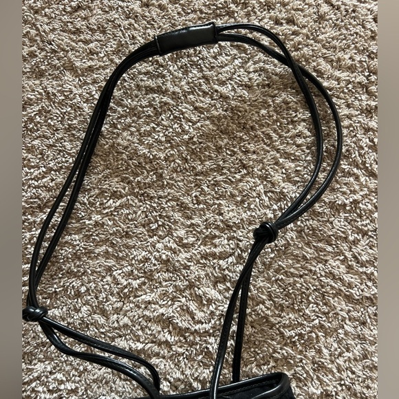 Elegant Black Bucket Bag VTG Liz Claiborne Bucket Bag - Picture 4 of 11